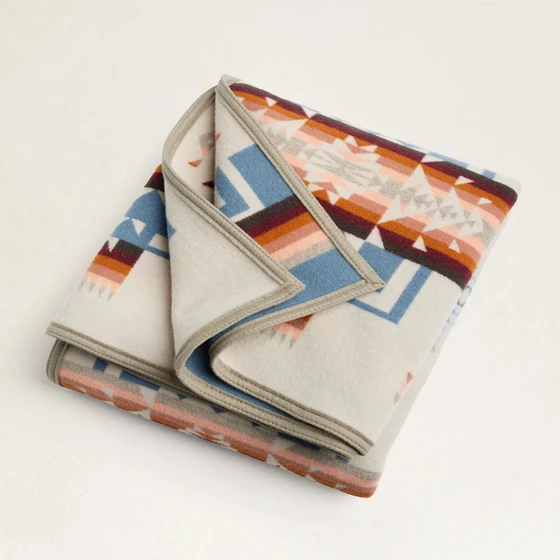 embroidered-pendleton-blanket-2.webp