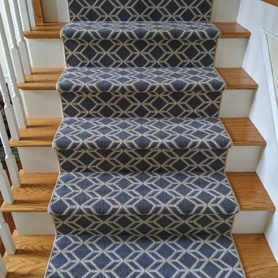 stair-runner-carpet-2.webp