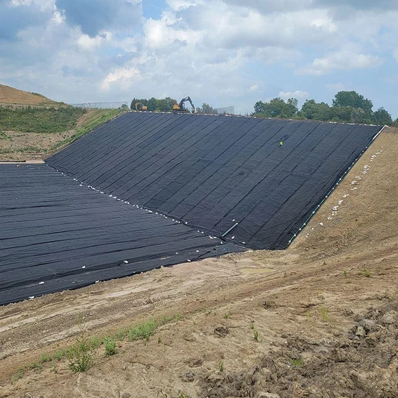 waste-landfills-geo-membrane-1.webp