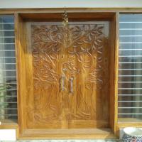 Kashmir Wood Carving Doors, Element of traditional