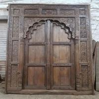 Old Carved Wooden Doors, Scratch resistance