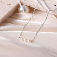 Silver Pearl Necklaces Image