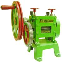 Sugarcane Machine, Attractive, 300 glass/hr capacity