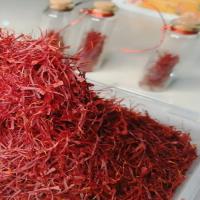 Super Negin Saffron, Glass bottle, crimson color