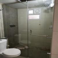 Toughened Glass Gate, Glazing and laminated types Image