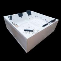 White Jacuzzi Spa Bathtub