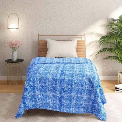 Blue Printed Fiber Quilt siliconized polyester  Images