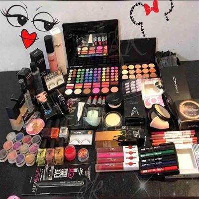 Bridal Makeup Kit, Matte finish type, Pressed Powder Images