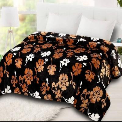 Designer Fibers Quilts Heavy Winter Use and durable Images