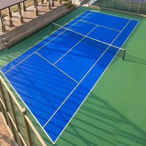 Acrylic court flooring 