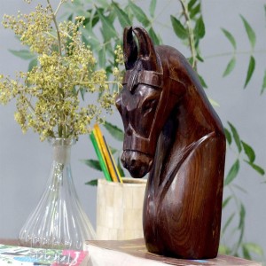 Carving Wooden Horse 