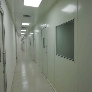 Clean Commercial Room Partition