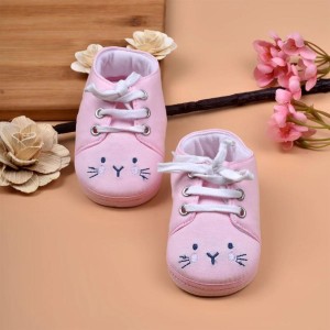 Comfortable Born Baby Shoes 