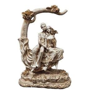 Couple Statue