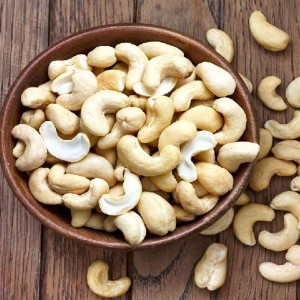 Curve Cashew Nuts
