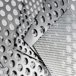 Fabricated SS Perforated Sheet, Slotted pattern