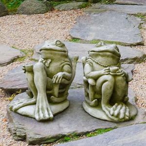 Frogs Stone Statue