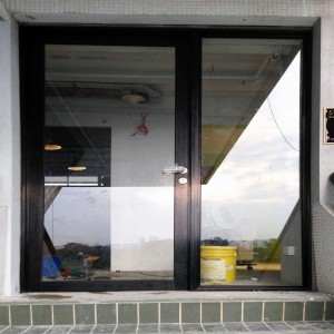 Hinged Single Glass Door, Hospital use, plain pattern