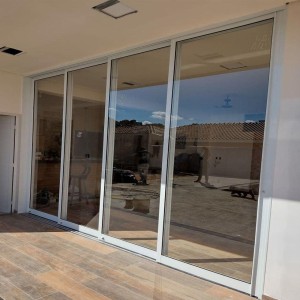 Horizontal Aluminum Partition Door, Powder coated