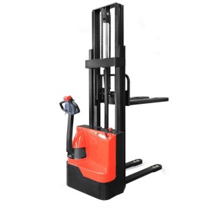 Hulk Straddle Stacker