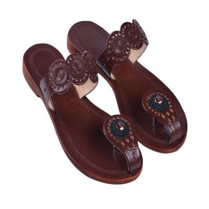 Ladies Leather Chappal