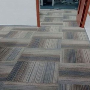 Matte Wooden Designer Carpet Tiles for Flooring