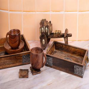 Polished Wooden Handicraft