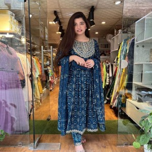 Reyon Boutique Kurtis