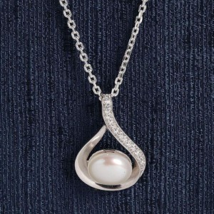 Silver Pearl Pendant