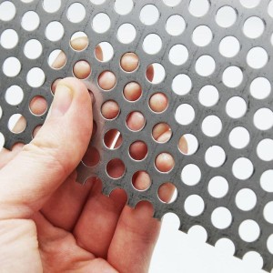 Stainless Steel 304 Perforated Plate, Round, slot holes