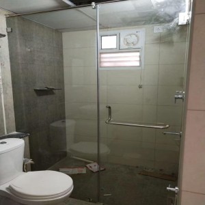 Toughened Glass Gate, Glazing and laminated types