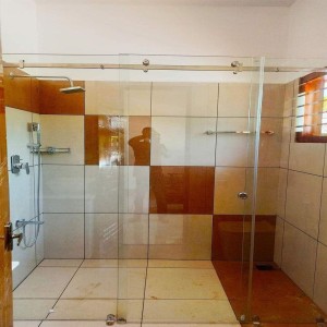 Transparent Shower Room