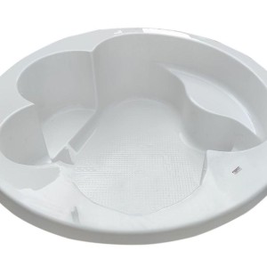 White Pacific Bathtub