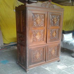Wooden Handicrafts Wardrobe